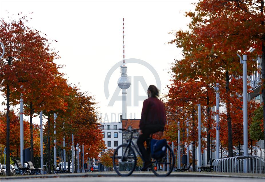 Autumn arrives in German capital Berlin