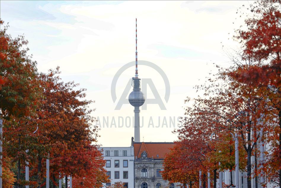Autumn arrives in German capital Berlin