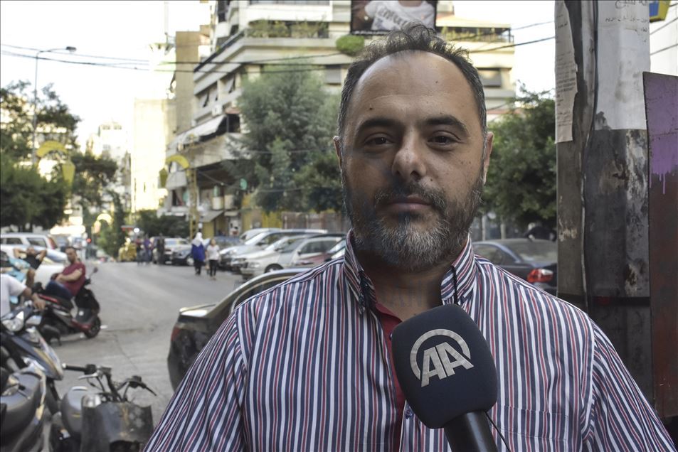 Lübnanlılar bu yıl Mevlid Kandili'ni "Fransa'nın İslam karşıtı tutumuna" tepki göstererek idrak ediyor