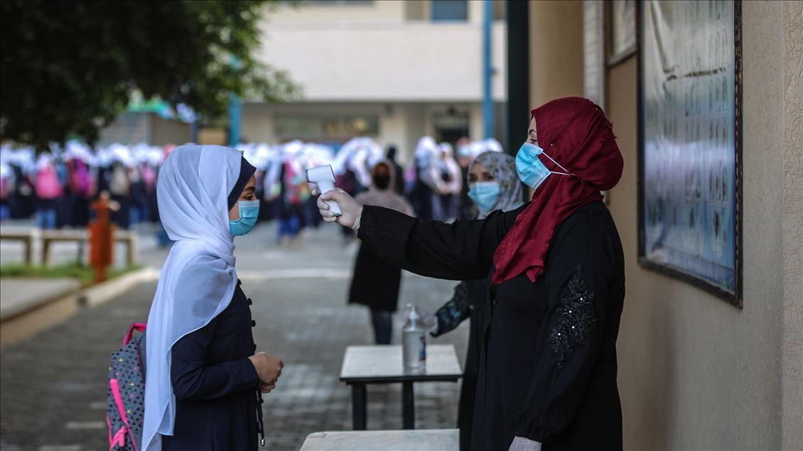Gazze'de lise son sınıf öğrencileri yüz yüze eğitime başladı