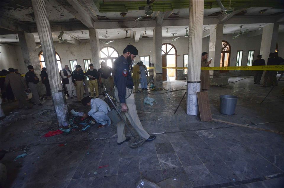 مقتل 7 طلاب في تفجير بمدرسة دينية غربي باكستان
