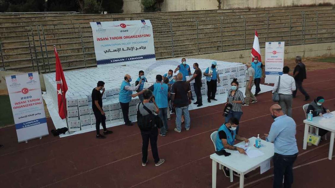 "الديانة التركي" يساعد 900 عائلة متضررة من انفجار بيروت