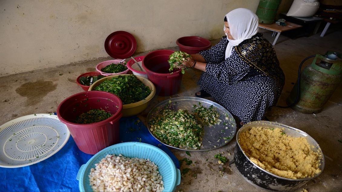 ترخێنە لەزەتێکی دانەبڕاوەی سفرەی زستانەی سلێمانی