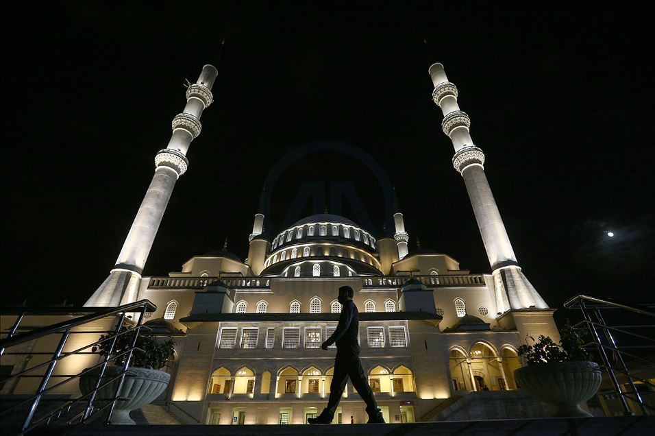 Ankara'da Mevlit Kandili dualarla idrak edildi