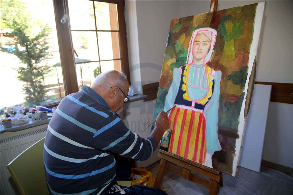تركيا.. جمال "يشيل أزداواي" يلهم رسامي تركيا وبلغاريا ومقدونيا