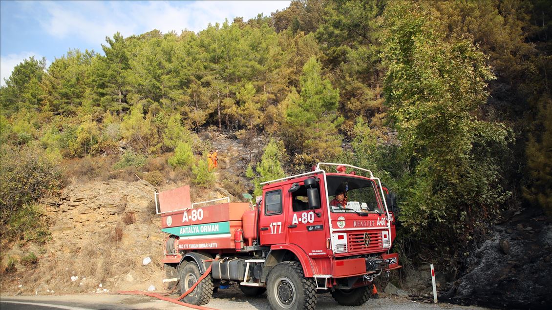 Anamur'daki orman yangını bölgesinde soğutma çalışmaları sürüyor