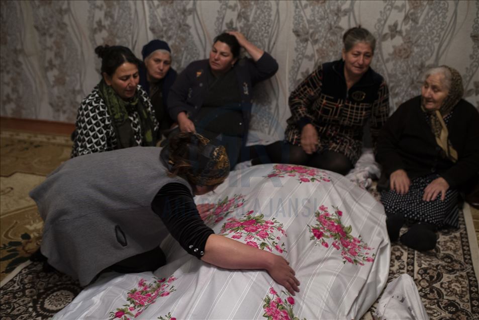 Ermenistan, Azerbaycan köyünü misket bombasıyla vurdu