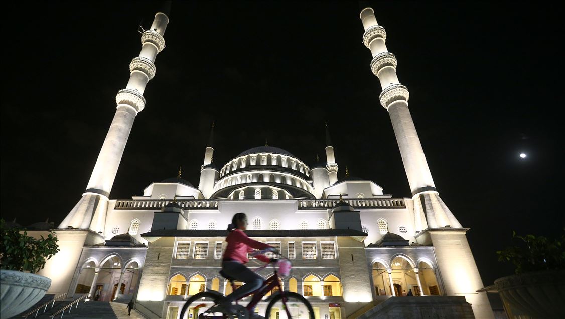 Muslims mark Mawlid al-Nabi in Turkey