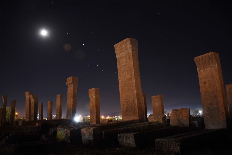 Ahlat Seljuk Square Cemetery fascinates with its night view