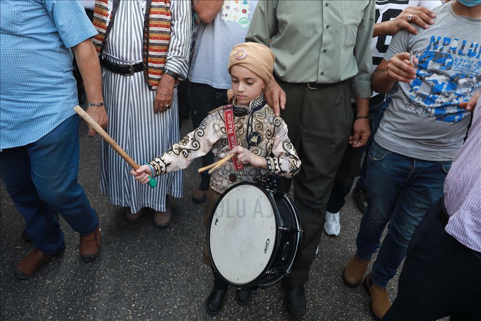 نابلس الفلسطينية تحتفل بالمولد النبوي على طريقتها

