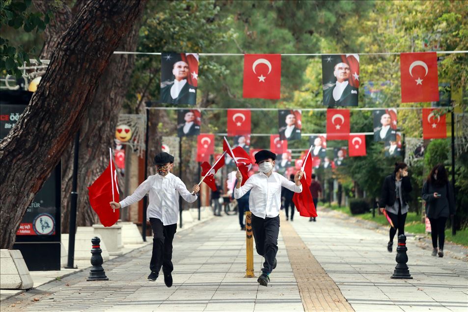 29 Ekim Cumhuriyet Bayramı kutlanıyor