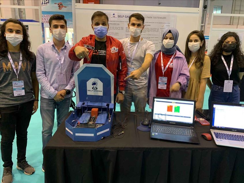 طلاب أتراك يطورون تقنية لإدارة مواقف السيارات الخاصة