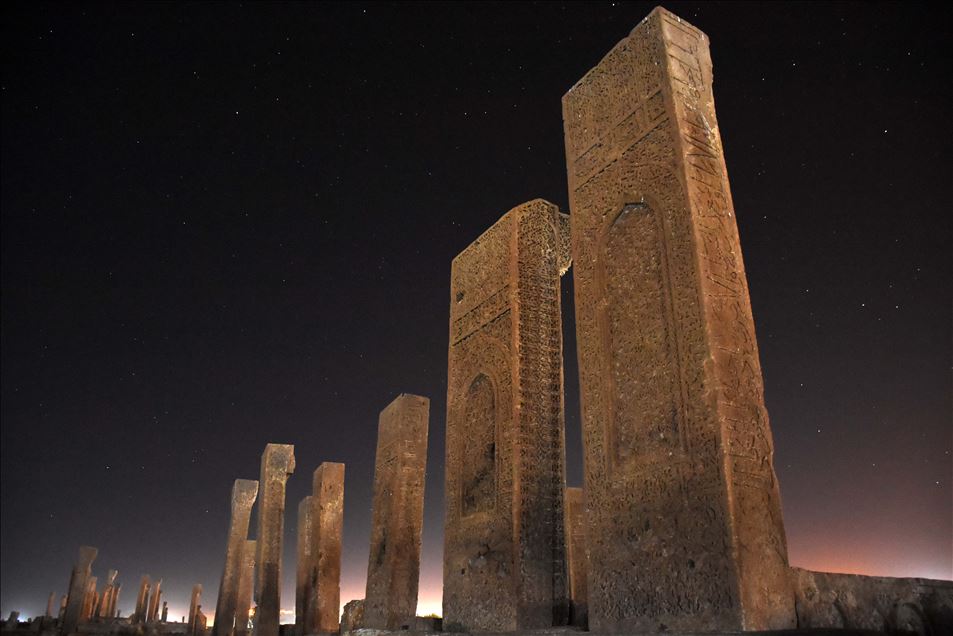 Ahlat Seljuk Square Cemetery fascinates with its night view