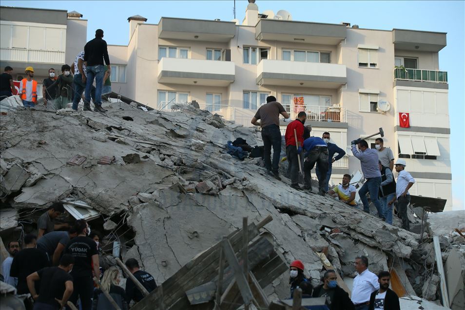 Tërmeti në Izmir, të paktën 4 jetë të humbura dhe 120 të plagosur
