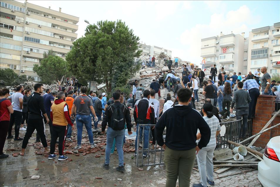 Tërmeti në Izmir, të paktën 4 jetë të humbura dhe 120 të plagosur