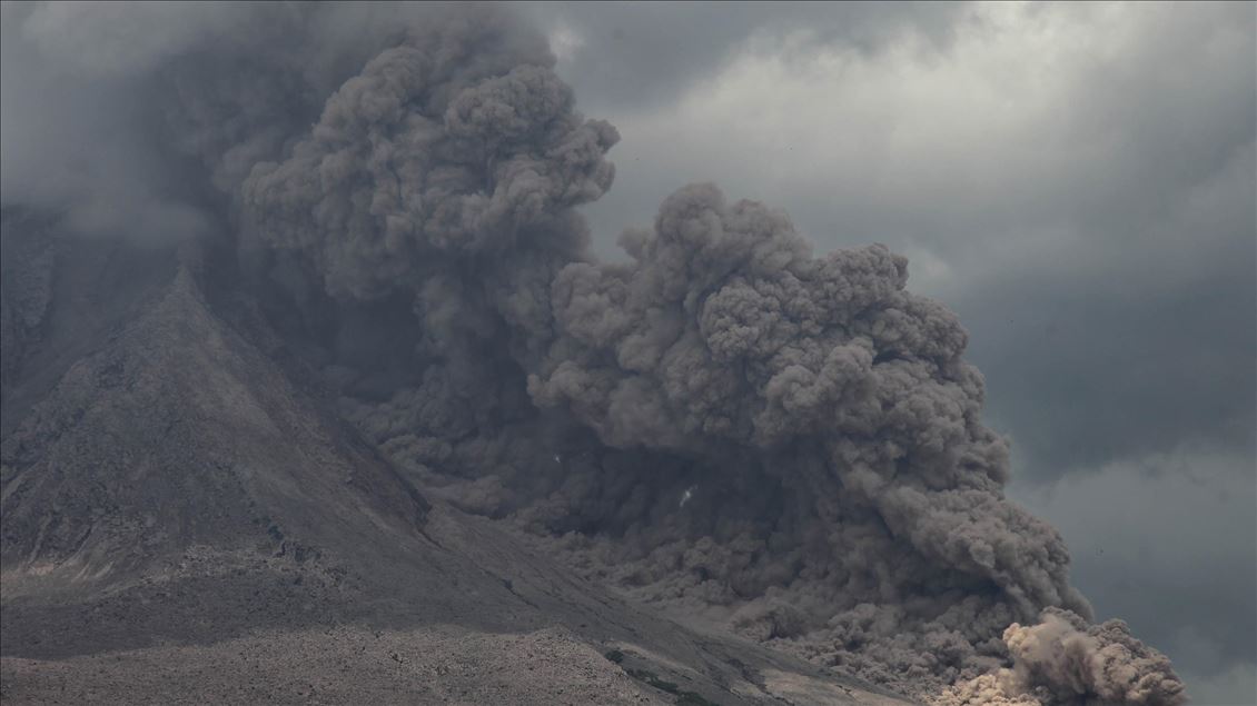 Indonesia’s Mt. Sinabung volcano continues to spew ash
