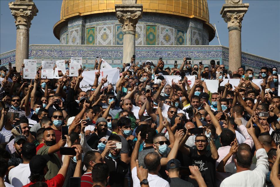 Protestë në Mesxhid al-Aksa kundër qëndrimit antimusliman të Macronit