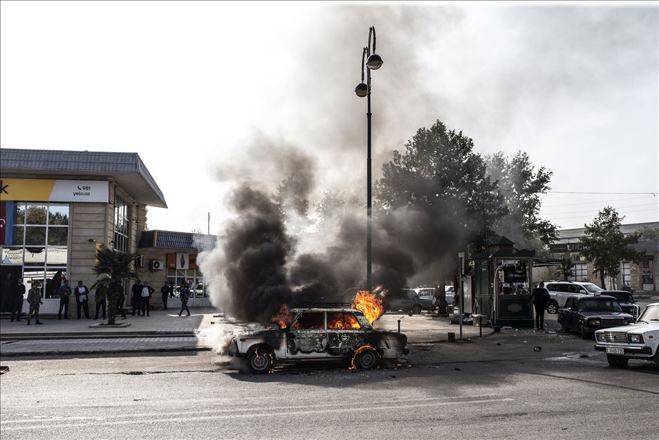 Ermenistan, Berde şehir merkezini vurdu 