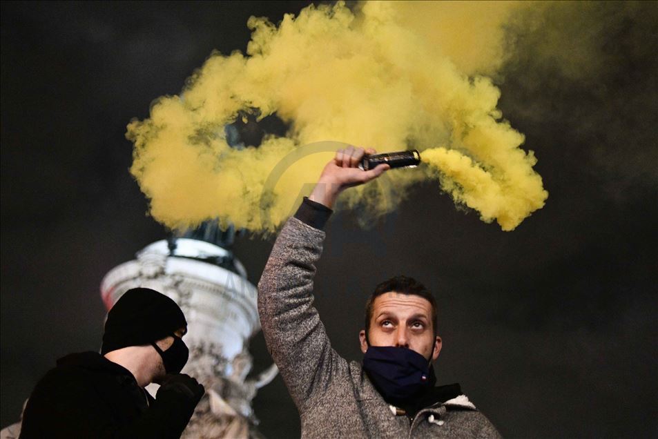 Demonstration in Paris against the Lock-down on 29TH October 2020