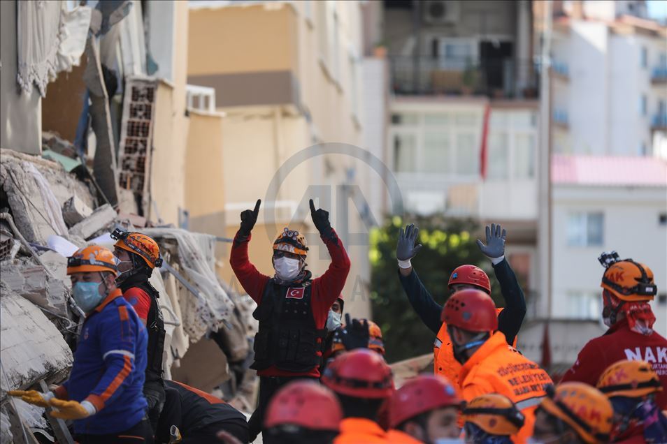 İzmir'deki deprem