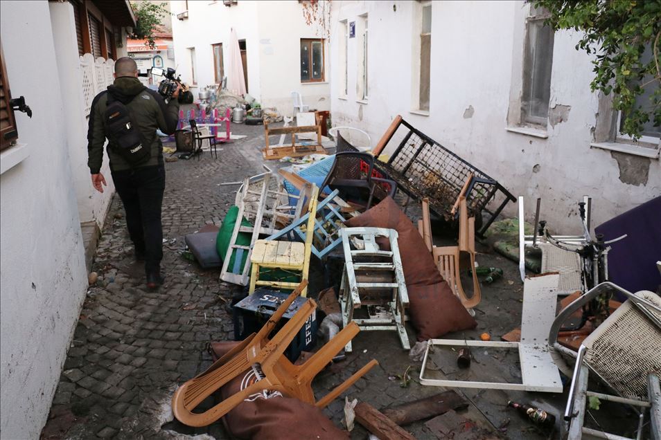 Depremin merkez üssü Seferihisar havadan görüntülendi
