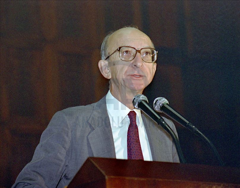 Erdal İnönü'nün vefatının üzerinden 13 yıl geçti