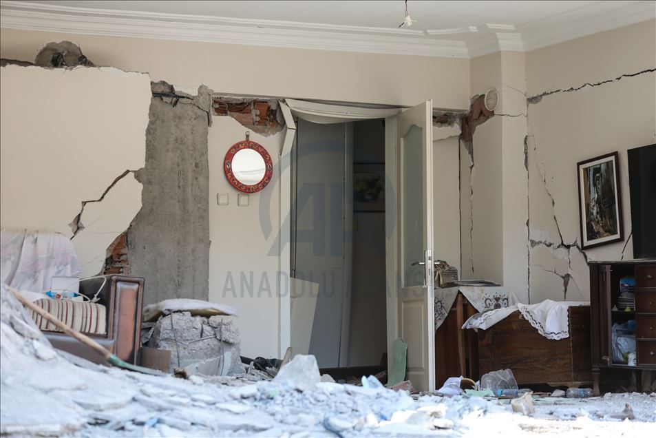 İzmir'deki deprem