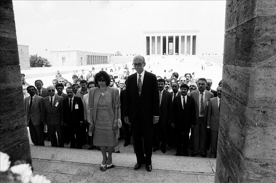 Erdal İnönü'nün vefatının üzerinden 13 yıl geçti