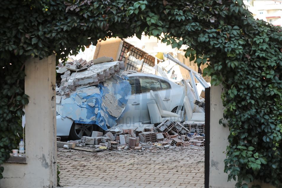 İzmir'deki deprem