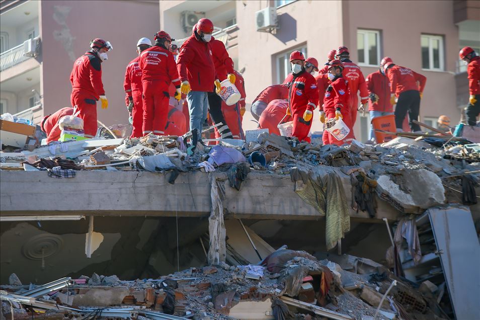 İzmir'deki deprem