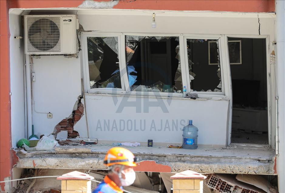 İzmir'deki deprem