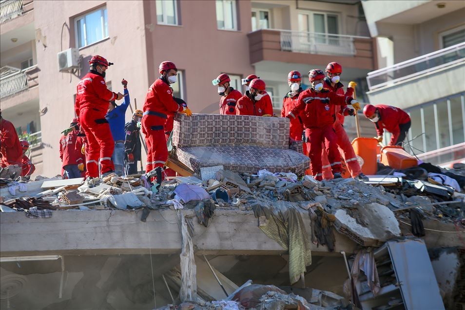 İzmir'deki deprem
