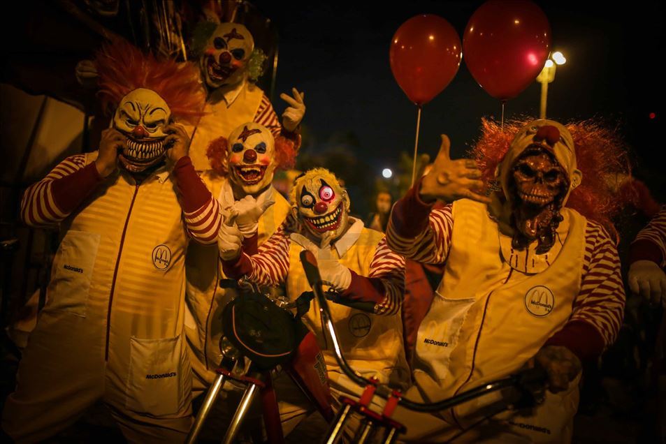 Colombia: Marcha de payasos durante la pandemia de COVID-19 en Bogotá