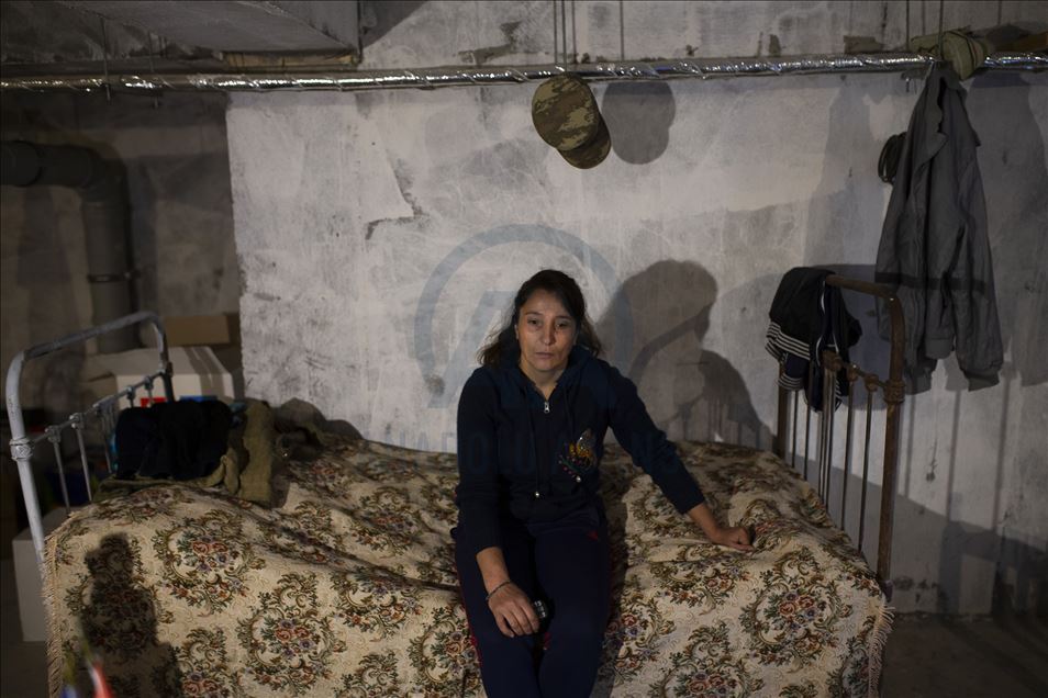 Sığınaklarda yaşayan Terter sakinleri hayati tehlikeye rağmen kenti terk etmiyor