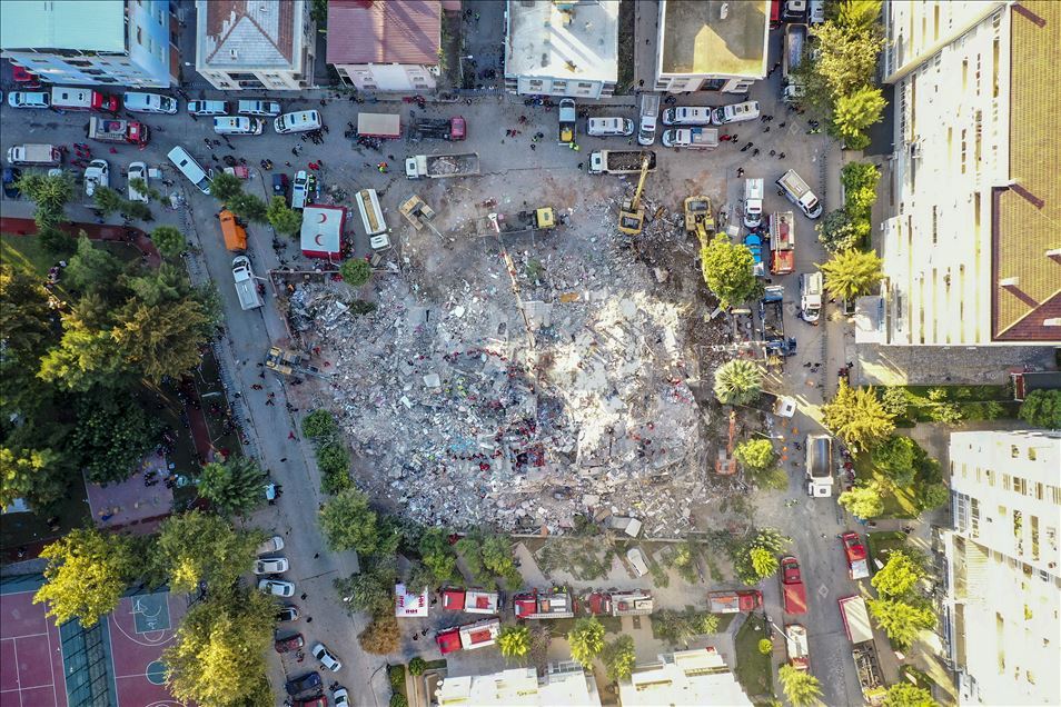 İzmir'deki deprem