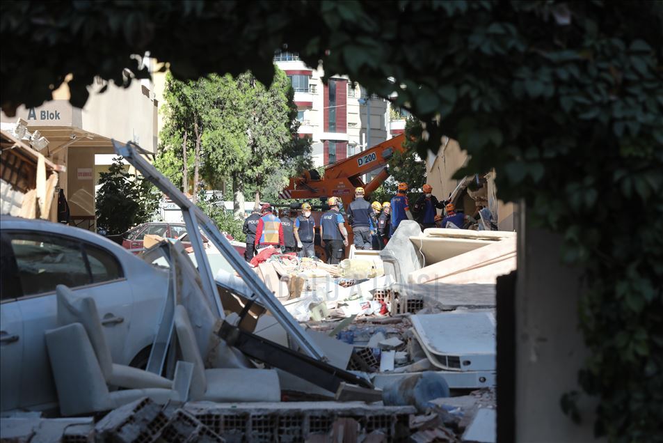 İzmir'deki deprem