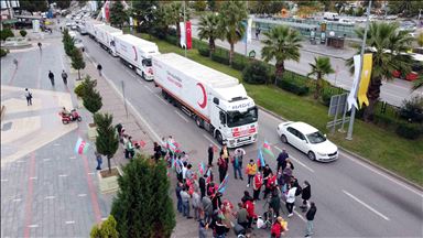 Türk Kızılaydan Azerbaycan'a 11 tır insani yardım