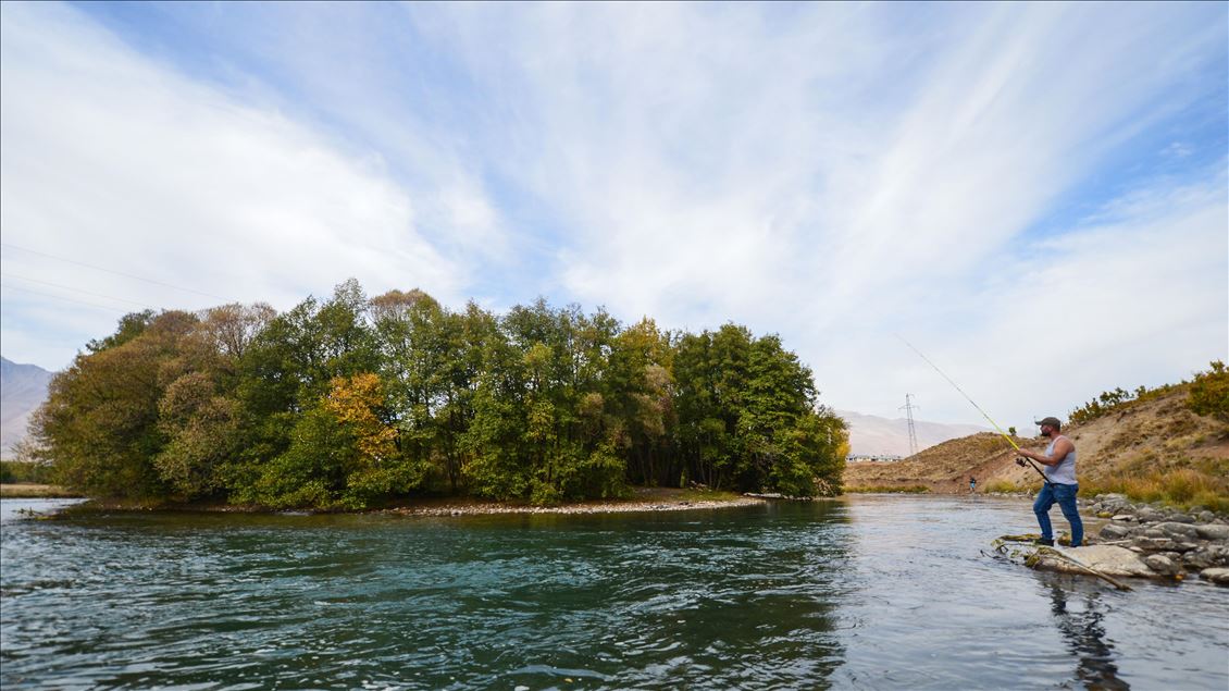 Ovacık'ta sonbahar renkleri görsel şölen sunuyor