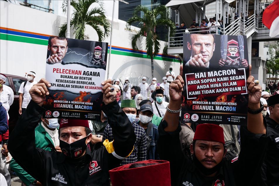 Demonstrasi menentang Presiden Prancis di Jakarta