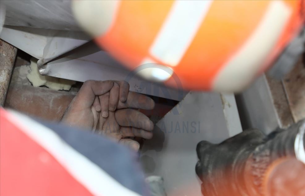 Shpëtohet një fëmijë 91 orë pas tërmetit në Izmir