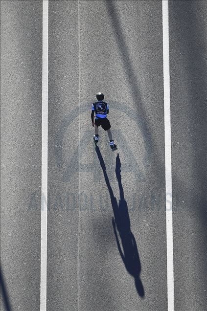 Fillon maratona transkontinentale në Stamboll