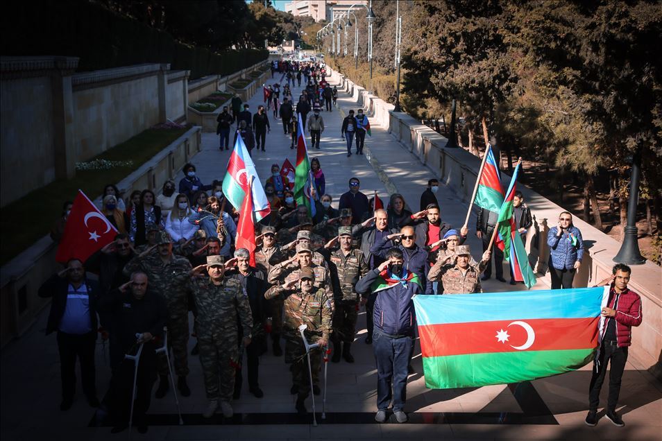 Azerbaycan'da Bayrak Günü kutlanıyor  