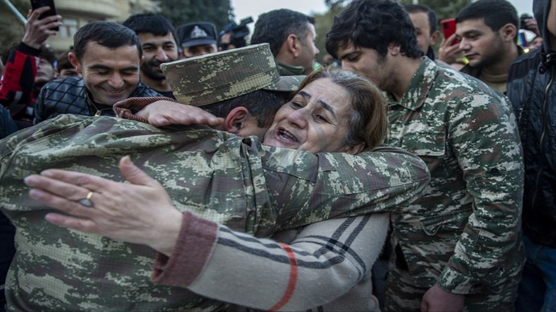 هاووڵاتییانی ئازهربایجان به جۆشوخرۆشهوه پێشوازیان کرد له رێككهوتنی قهرهباغ