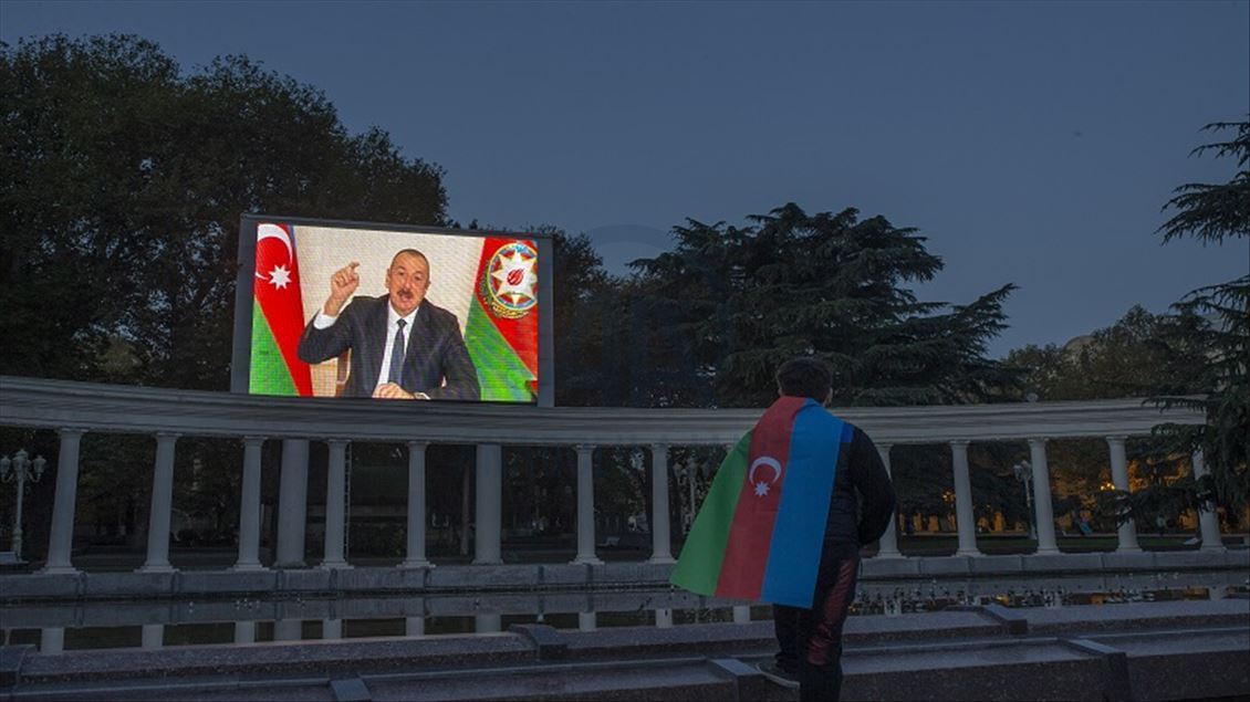 هاووڵاتییانی ئازهربایجان به جۆشوخرۆشهوه پێشوازیان کرد له رێككهوتنی قهرهباغ