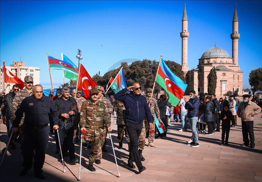 Azerbaijan peringati Hari Bendera Nasional