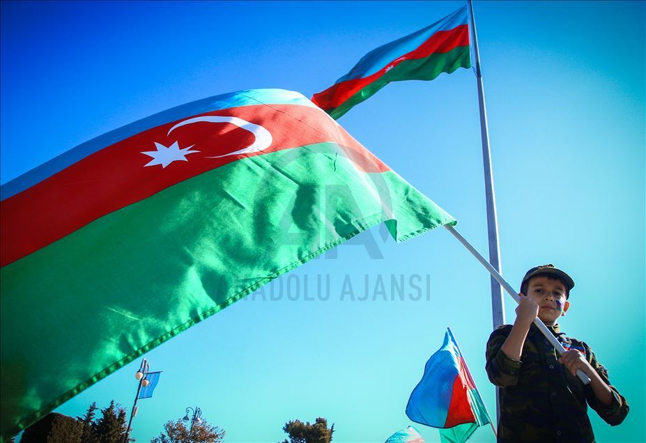 Azerbaijan peringati Hari Bendera Nasional
