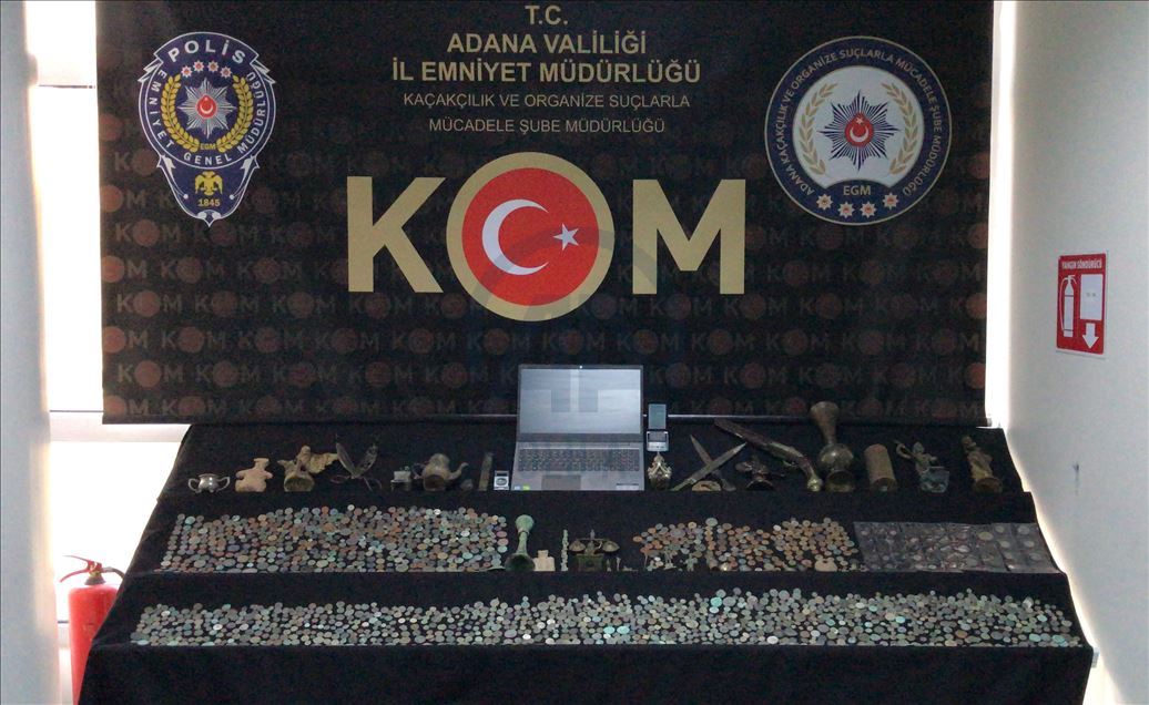 Adana'da tarihi eser kaçakçılığı operasyonu: 2 gözaltı