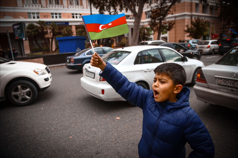 Azerbaycan'ın Şuşa'yı işgalden kurtarması sevinçle karşılandı