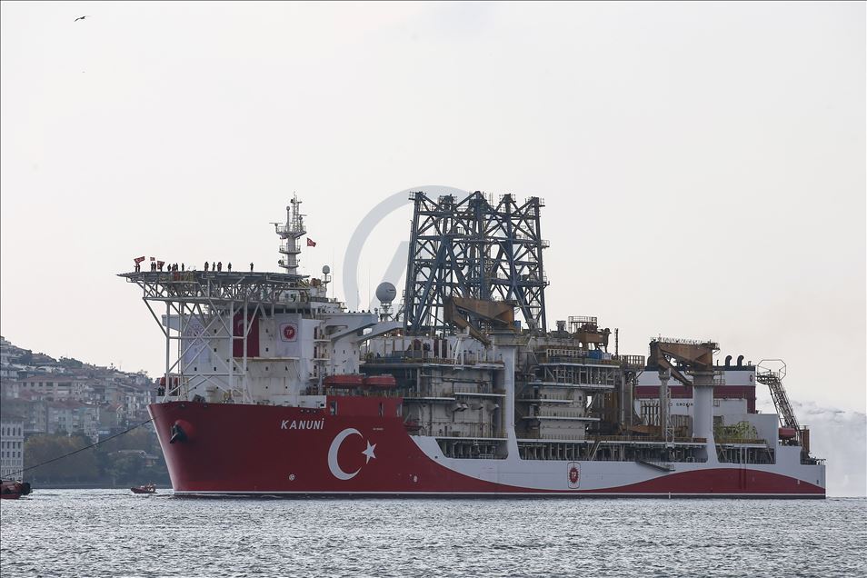 Kanuni sondaj gemisi Karadeniz'e uğurlandı