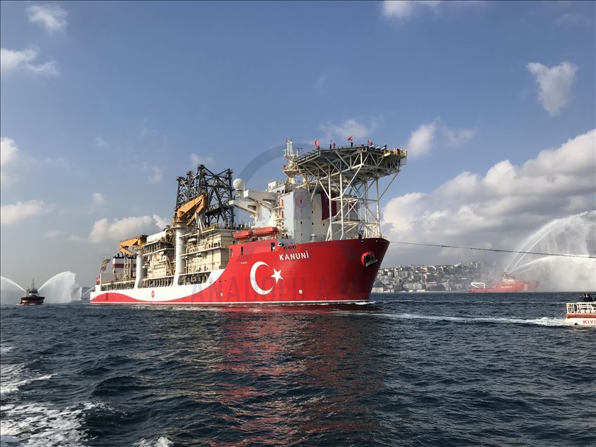 Kanuni drillship leaves Istanbul for operations in Black Sea